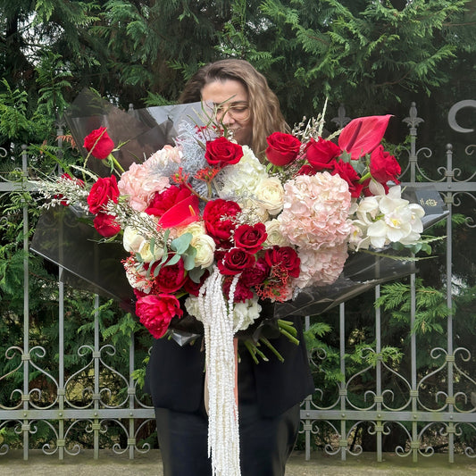 Buchet de flori Imperial Bloom