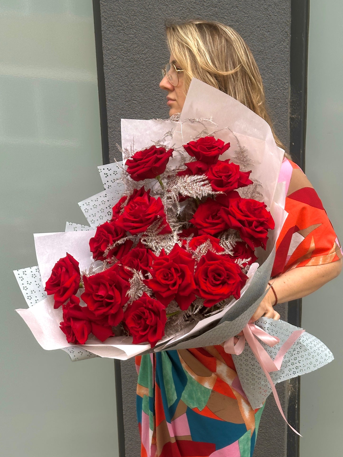 Buchet 25 trandafiri rosii premium